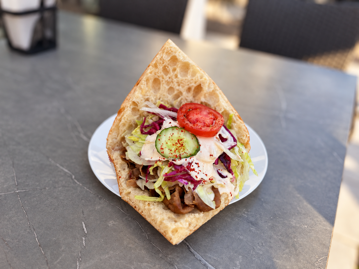 Frisch zubereiteter Döner bei Kürshat’s